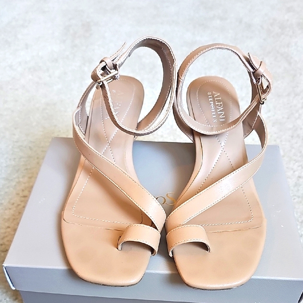 Alfani Tan Faux Leather Sandals with Minimalist Design Size 6.5 Euc